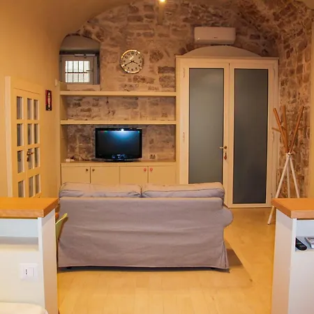 Al Civico 18 Bed & Breakfast Molfetta